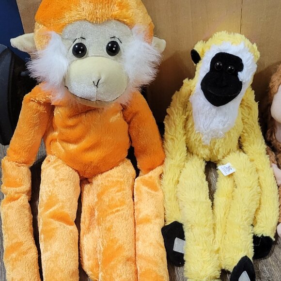 Hanging plush monkeys / one makes sound total of 5 - Picture 4 of 11